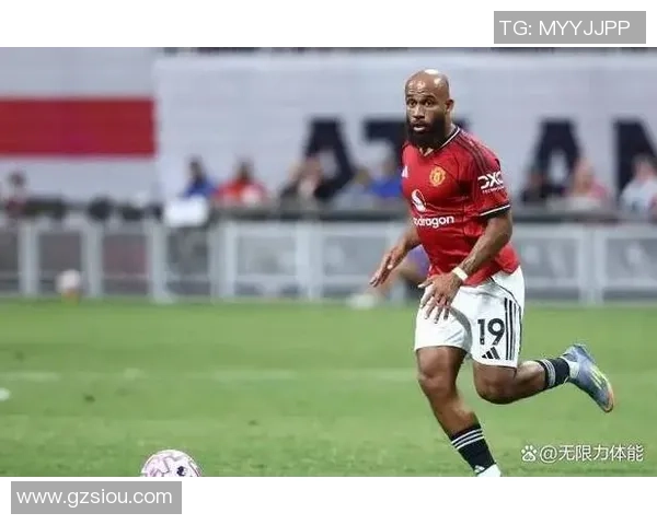 曼联冬窗首签显现!1500万确定法甲抢断王球员已赞同加盟